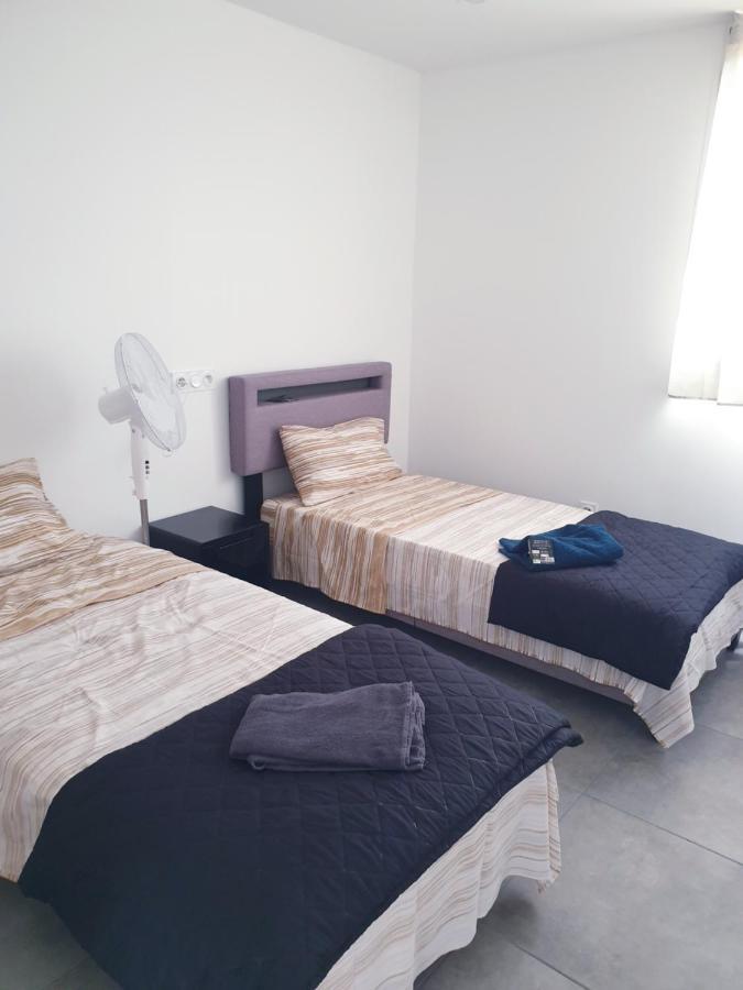 Big Flat Sea Vieuw 95 M2 5 Rooms Near Airport 5 Min Train 3 Min And Tram On Site, Beach 7 Min, 2 Showers And 2 Toilets , Neuf Grand Appartement 95 M2 5 Chambres Proche Aeroport 5 Min Train 3 Min Et Tramway Sur Place, Plage 7 Min 2 Douches Et 2 Wc Vue Nice Exterior foto