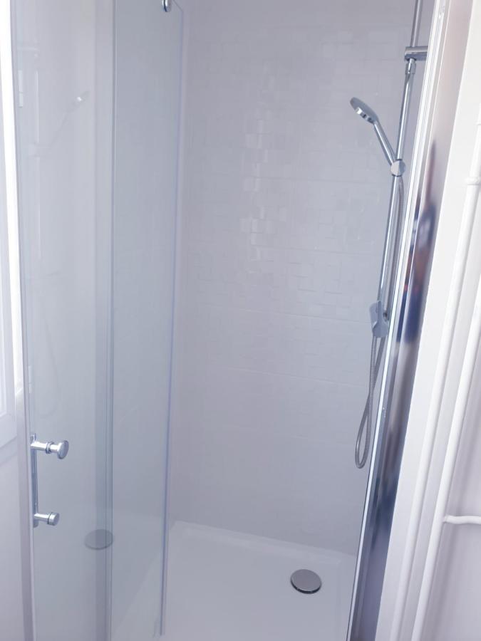 Big Flat Sea Vieuw 95 M2 5 Rooms Near Airport 5 Min Train 3 Min And Tram On Site, Beach 7 Min, 2 Showers And 2 Toilets , Neuf Grand Appartement 95 M2 5 Chambres Proche Aeroport 5 Min Train 3 Min Et Tramway Sur Place, Plage 7 Min 2 Douches Et 2 Wc Vue Nice Exterior foto