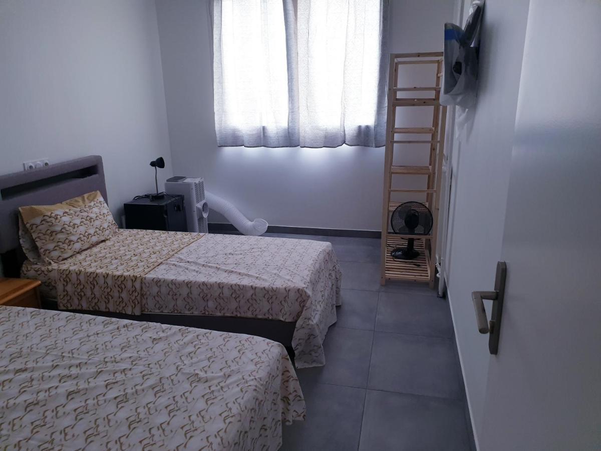 Big Flat Sea Vieuw 95 M2 5 Rooms Near Airport 5 Min Train 3 Min And Tram On Site, Beach 7 Min, 2 Showers And 2 Toilets , Neuf Grand Appartement 95 M2 5 Chambres Proche Aeroport 5 Min Train 3 Min Et Tramway Sur Place, Plage 7 Min 2 Douches Et 2 Wc Vue Nice Exterior foto